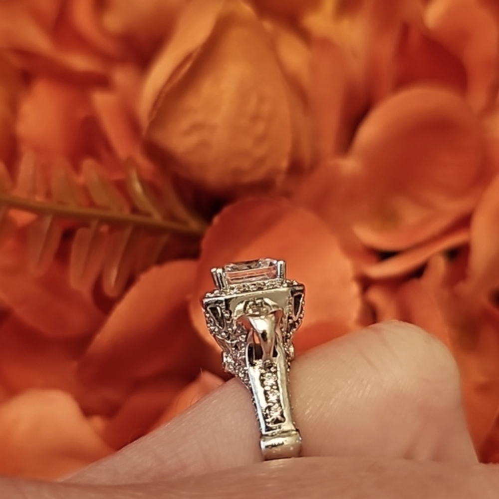 Fashion Ring - Costume - Picture 6 of 12